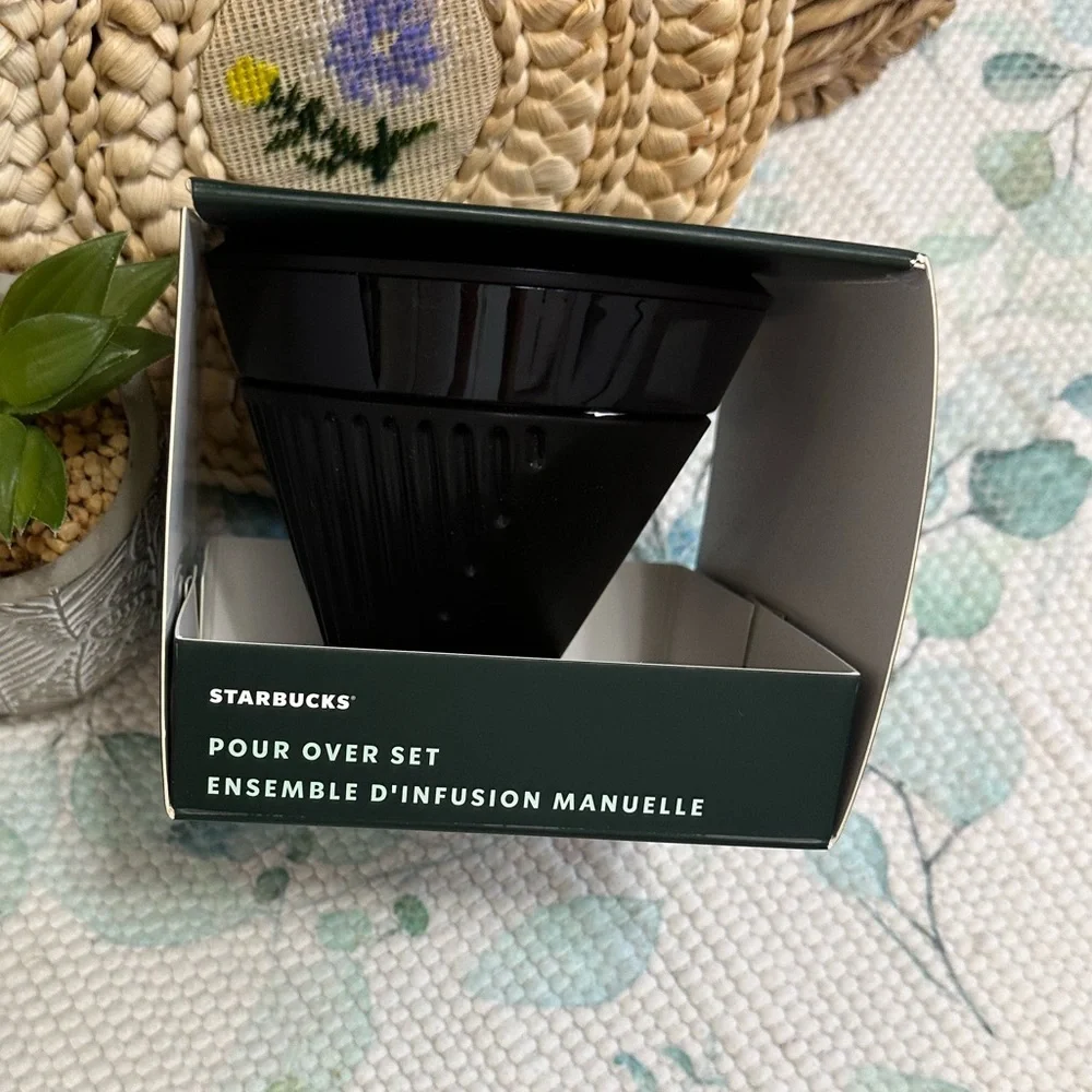 Starbucks Black Pour Over Set